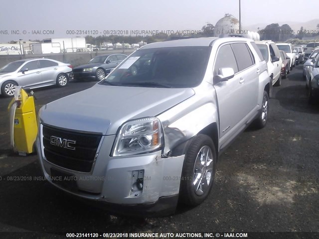 2GKFLWE34F6225310 - 2015 GMC TERRAIN SLE SILVER photo 2