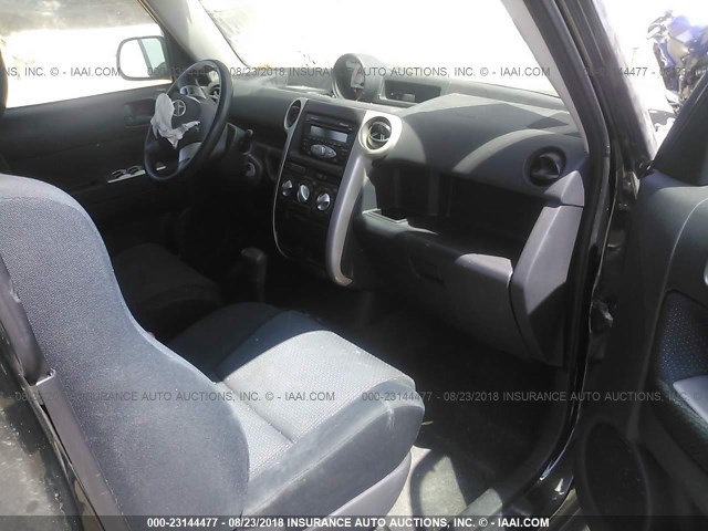 JTLKT324464113070 - 2006 TOYOTA SCION XB Siyah fotoğraf 5