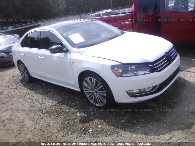 1VWBT7A34EC090810 - 2014 VOLKSWAGEN PASSAT SE WHITE photo 1