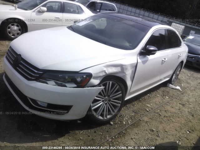 1VWBT7A34EC090810 - 2014 VOLKSWAGEN PASSAT SE WHITE photo 2