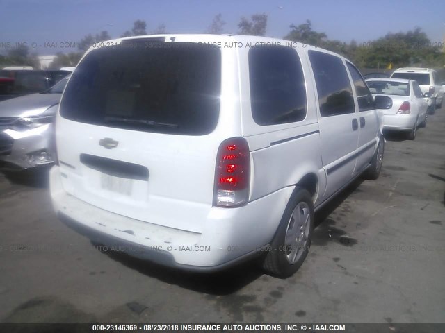 1GNDV23W37D182818 - 2007 CHEVROLET UPLANDER LS WHITE photo 4