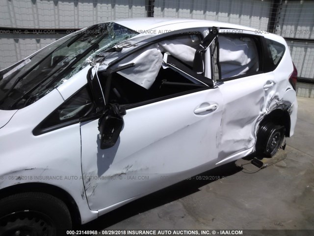3N1CE2CP0HL374158 - 2017 NISSAN VERSA NOTE S/S PLUS/SV/SL/SR WHITE photo 6