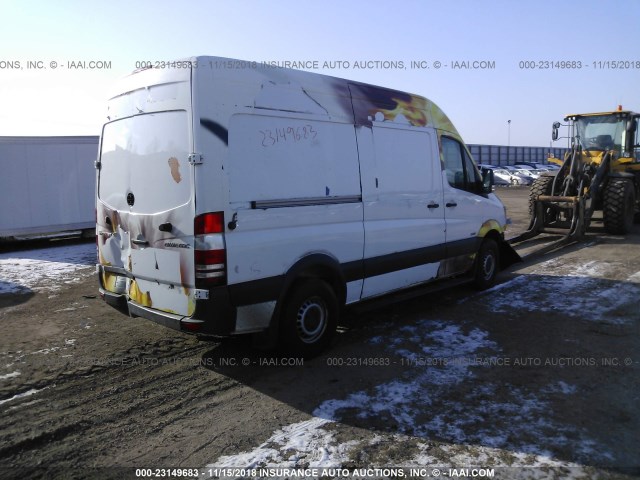 WDYPE7CCXB5515967 - 2011 FREIGHTLINER Sprinter 2500 WHITE photo 4