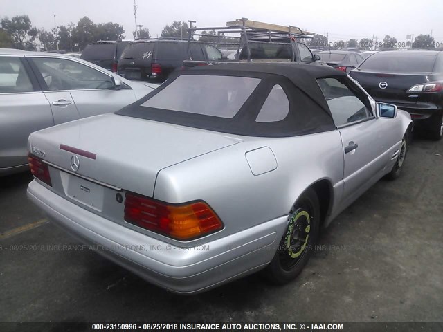 WDBFA67F6WF164796 - 1998 MERCEDES-BENZ SL 500 GRAY photo 4