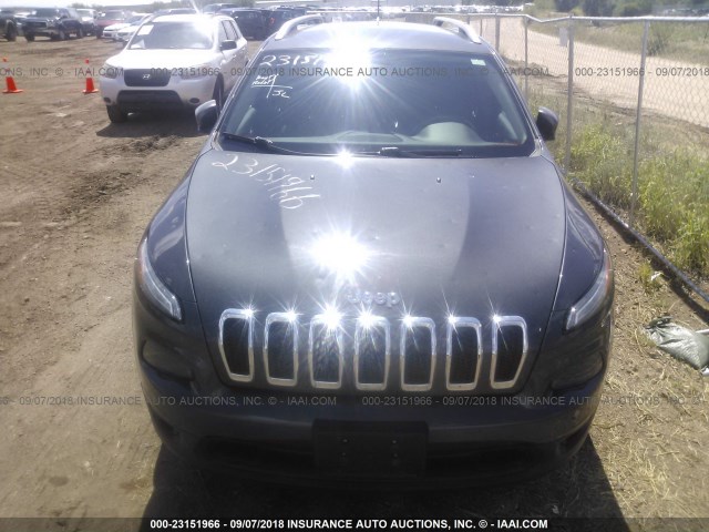 1C4PJMCS0GW175453 - 2016 JEEP CHEROKEE LATITUDE GRAY photo 6