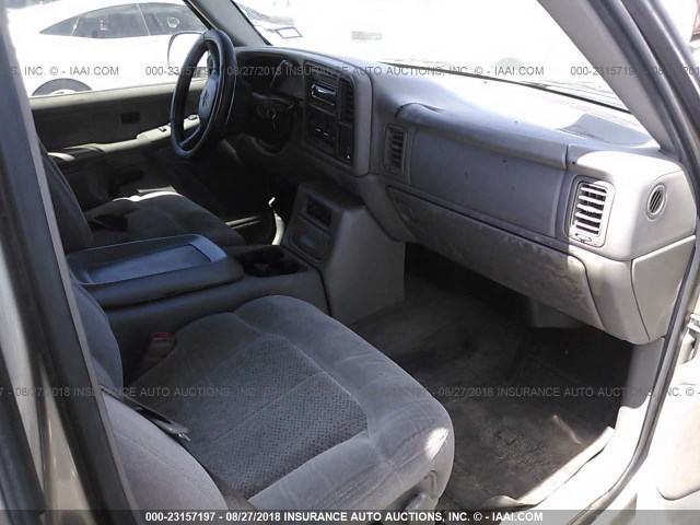 2GCEC19T1Y1309413 - 2000 CHEVROLET SILVERADO C1500 GRAY photo 5