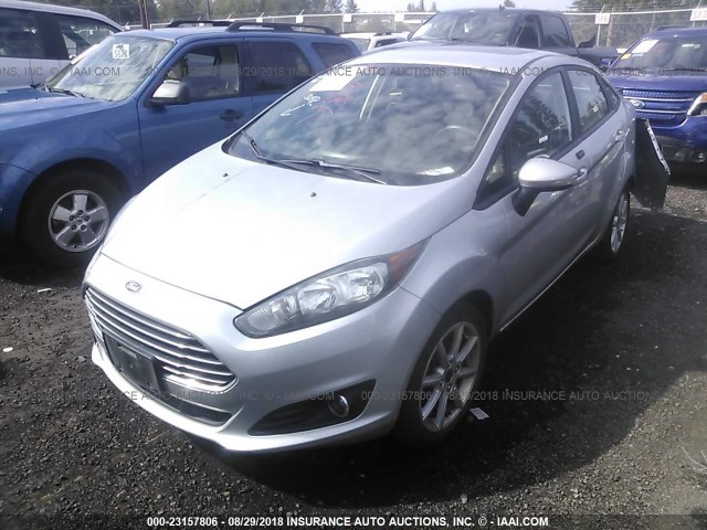 3FADP4BJ5EM218259 - 2014 FORD FIESTA SE SILVER photo 2