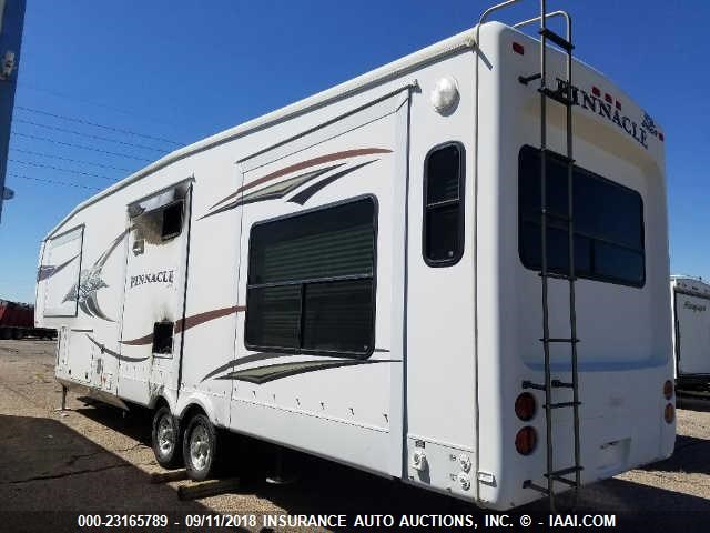 1UJCJ0BU5C1RB0201 - 2012 JAYCO PINNACLE FIFTH WHEEL  WHITE photo 4