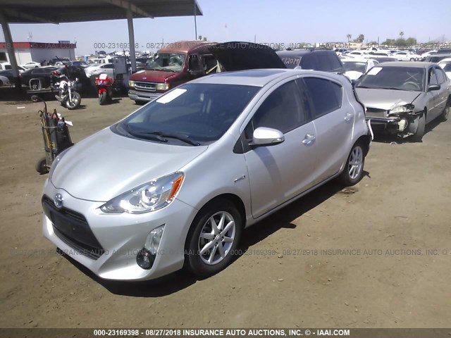 JTDKDTB39F1090256 - 2015 TOYOTA PRIUS C SILVER photo 2