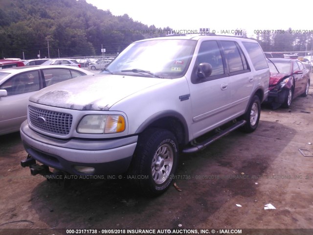 1FMPU16L22LA31161 - 2002 FORD EXPEDITION XLT SILVER photo 2