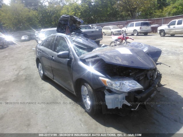 4T1BF1FK2CU627426 - 2012 TOYOTA CAMRY SE/LE/XLE GRAY photo 1