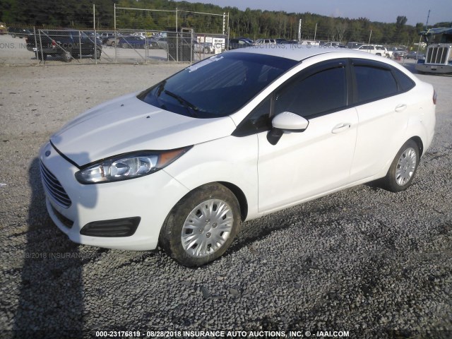 3FADP4AJ6FM215941 - 2015 FORD FIESTA S WHITE photo 2