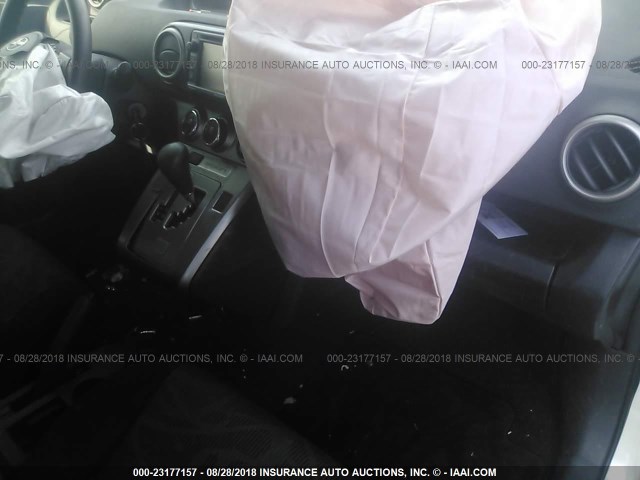 JTLZE4FE6FJ071522 - 2015 TOYOTA SCION XB Ақ фото 5