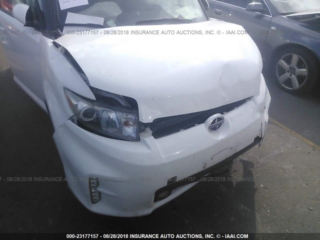 JTLZE4FE6FJ071522 - 2015 TOYOTA SCION XB Ақ фото 6