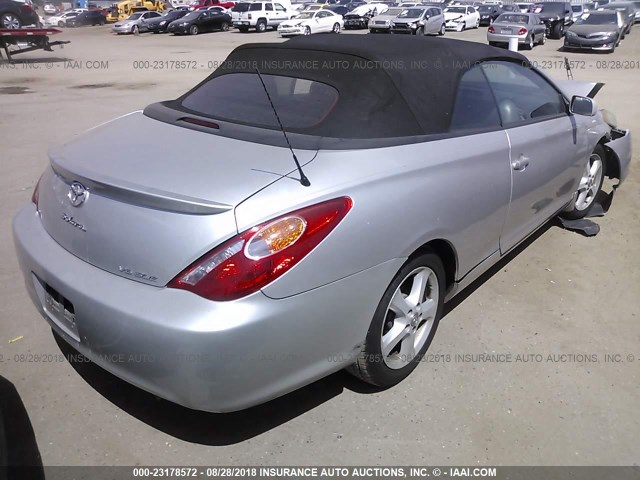 4T1FA38P96U067333 - 2006 TOYOTA CAMRY SOLARA SE/SLE ვერცხლისფერი ფოტო 4