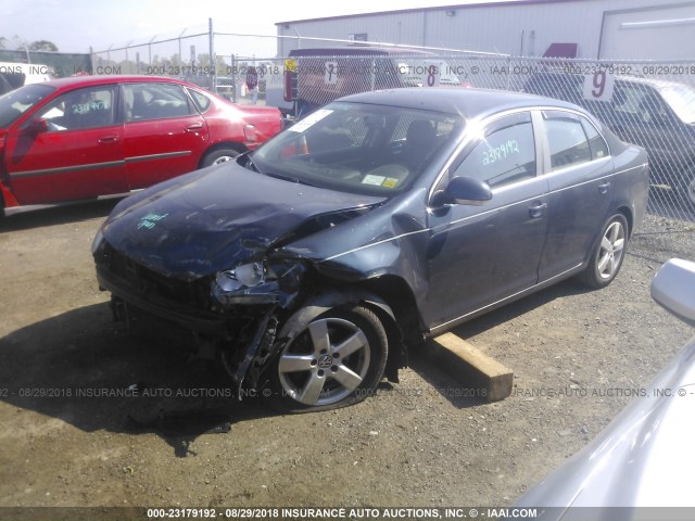 3VWRZ71K79M017777 - 2009 VOLKSWAGEN JETTA SE/SEL GRAY photo 2