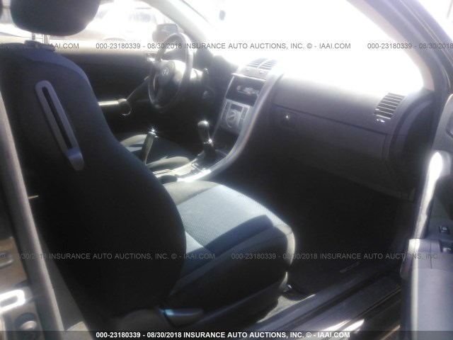 JTKDE177X50033146 - 2005 TOYOTA SCION TC 黑色 照片 5