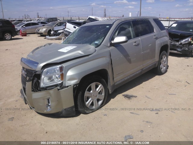 2GKALMEK8F6161066 - 2015 GMC TERRAIN SLE SILVER photo 2