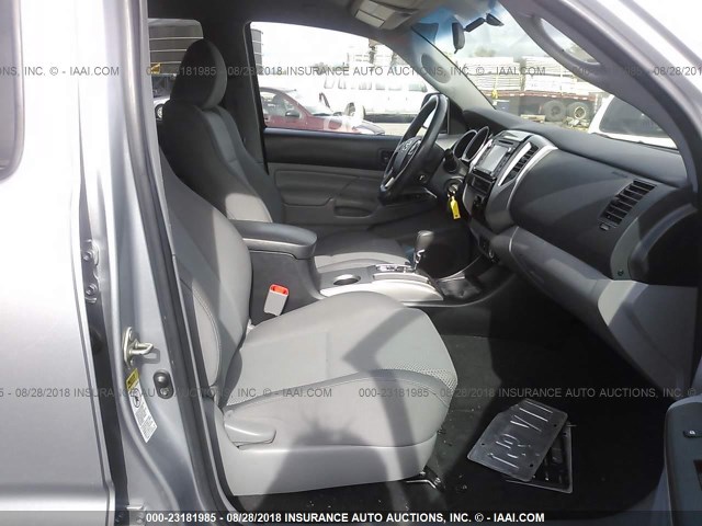 3TMJU4GN6FM186098 - 2015 TOYOTA TACOMA DOUBLE CAB PRERUNNER SILVER photo 5