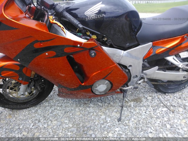 JH2SC35073M600416 - 2003 HONDA CBR1100 XX ORANGE photo 9