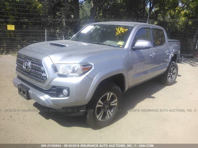 3TMCZ5ANXGM023044 - 2016 TOYOTA TACOMA DBL CAB/SR/SR5/TRD SPT/OR SILVER photo 2