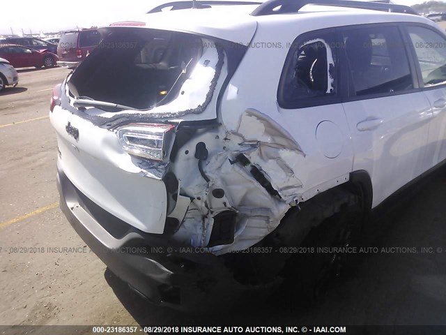 1C4PJMCS7EW286773 - 2014 JEEP CHEROKEE LATITUDE WHITE photo 6