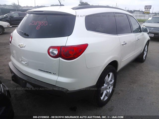 1GNKRGED6CJ402226 - 2012 CHEVROLET TRAVERSE LT WHITE photo 4