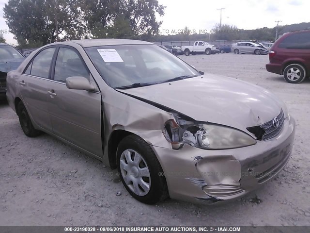 4T1BE32K32U520789 - 2002 TOYOTA CAMRY LE/XLE/SE GOLD photo 1