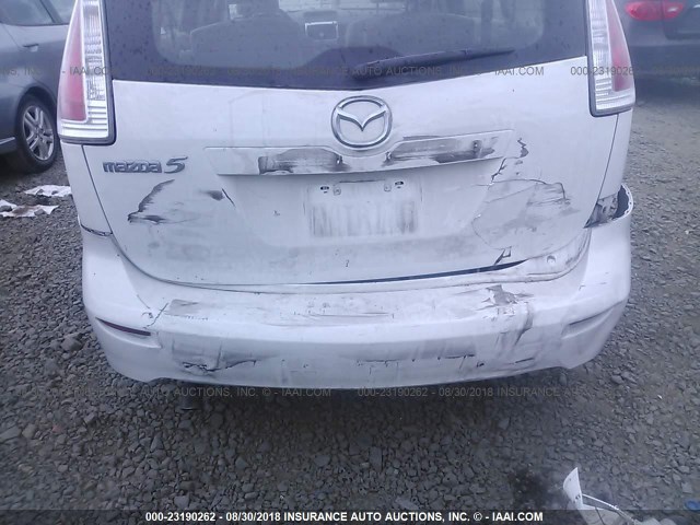 JM1CR2WL5A0365999 - 2010 MAZDA 5 WHITE photo 6