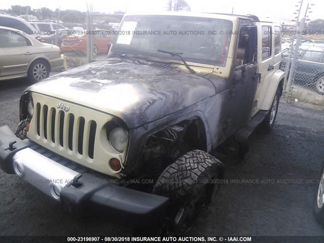 1J4BA5H18BL627279 - 2011 JEEP WRANGLER UNLIMITE SAHARA BEIGE photo 2