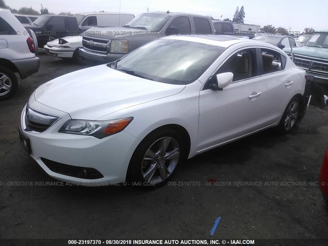 19VDE1F78EE004172 - 2014 ACURA ILX 20 TECH WHITE photo 2