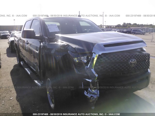 5TFEM5F1XJX126396 - 2018 TOYOTA TUNDRA CREWMAX SR5 GRAY photo 1