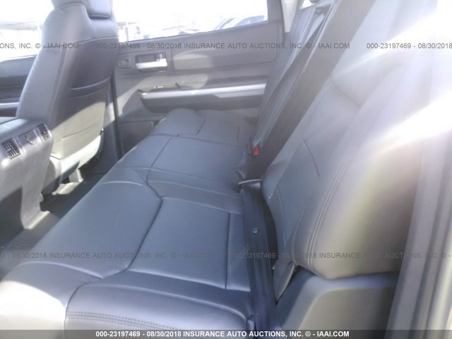 5TFEM5F1XJX126396 - 2018 TOYOTA TUNDRA CREWMAX SR5 GRAY photo 8