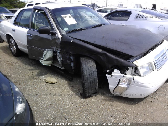 2FABP7EV7BX154359 - 2011 FORD CROWN VICTORIA LX WHITE photo 6