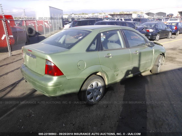 1FAFP34N87W171668 - 2007 FORD FOCUS ZX4/S/SE/SES GREEN photo 4