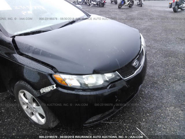 KNAFU4A29A5059149 - 2010 KIA FORTE EX BLACK photo 6