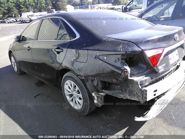 4T4BF1FK0FR502032 - 2015 TOYOTA CAMRY LE/XLE/SE/XSE BLACK photo 3