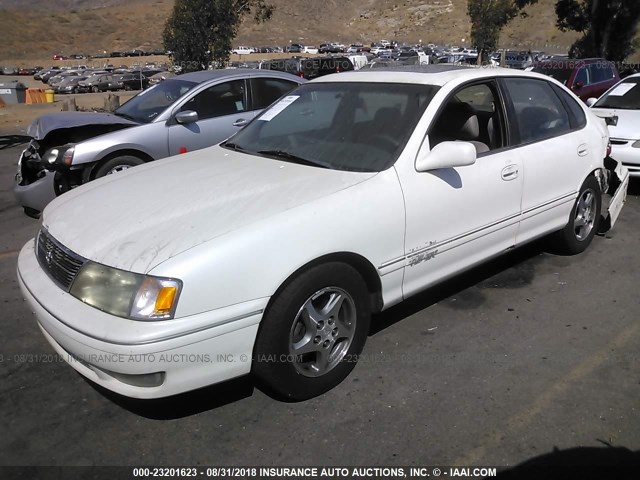 4T1BF18B3XU350871 - 1999 TOYOTA AVALON XL/XLS WHITE photo 2