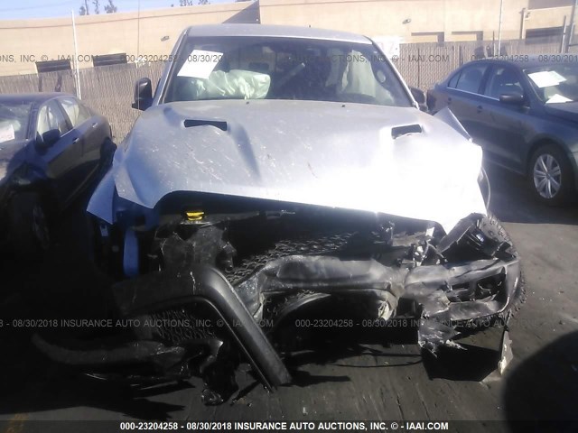 1C6RR7YTXJS235992 - 2018 RAM 1500 REBEL ვერცხლისფერი ფოტო 6