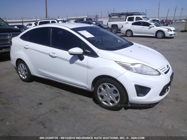 3FADP4AJ9DM149835 - 2013 FORD FIESTA S WHITE photo 1