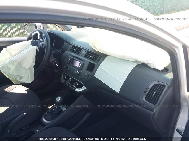 KNADN4A33E6419075 - 2014 KIA RIO EX SILVER photo 5