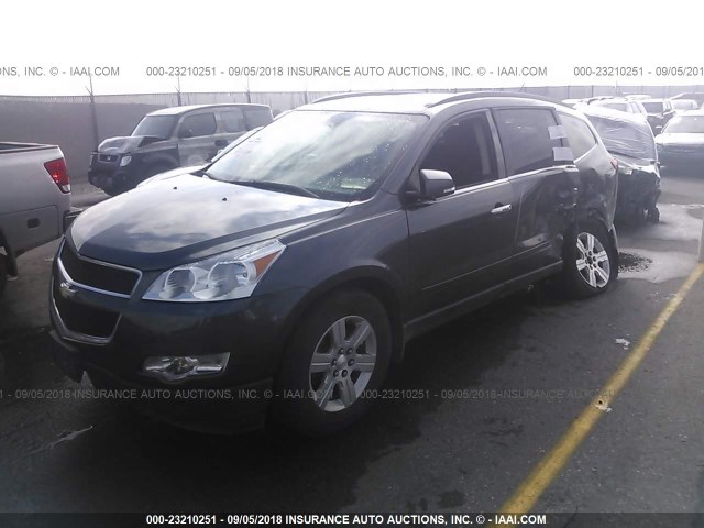 1GNKVGED6BJ128231 - 2011 CHEVROLET TRAVERSE LT GRAY photo 2