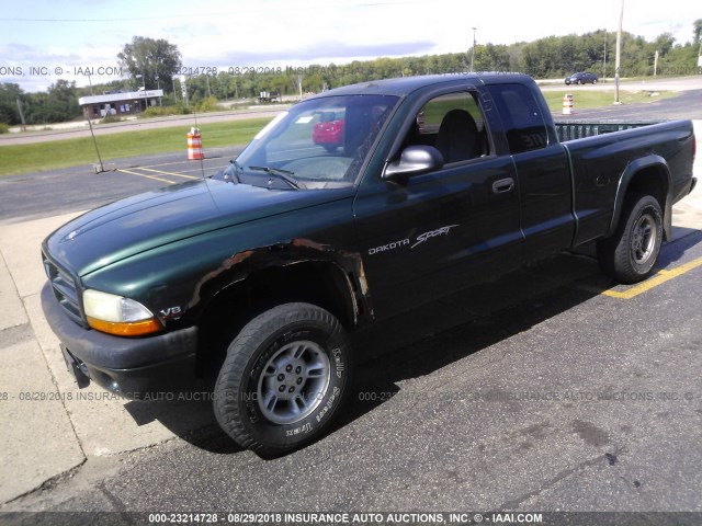 1B7GG22Y5XS237574 - 1999 DODGE DAKOTA GREEN photo 2