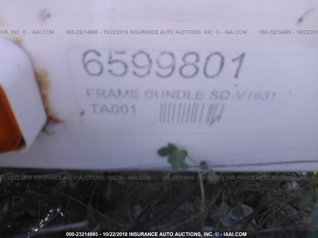 1MDBB5R191A146570 - 2001 SHORE LANDER V1830  WHITE photo 9