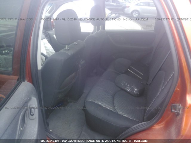 4F2CZ94195KM01343 - 2005 MAZDA TRIBUTE S ORANGE photo 8