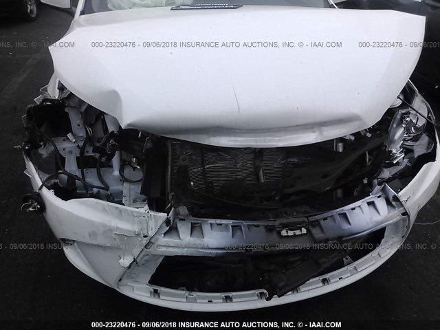 4T1BF1FK7HU454705 - 2017 TOYOTA CAMRY LE/XLE/SE/XSE WHITE photo 6