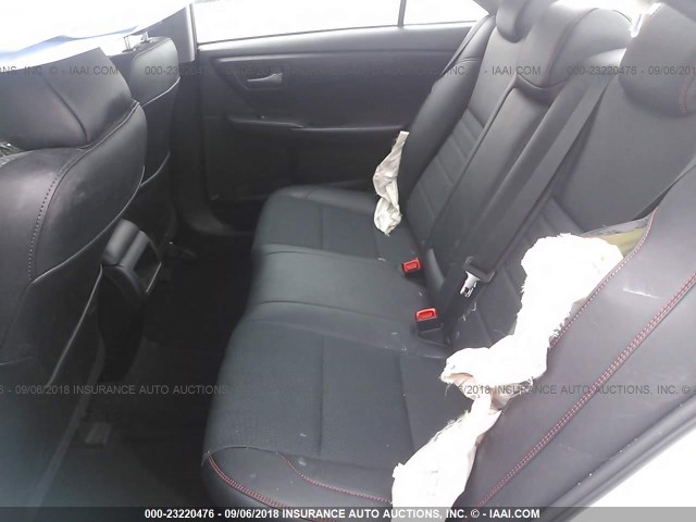 4T1BF1FK7HU454705 - 2017 TOYOTA CAMRY LE/XLE/SE/XSE WHITE photo 8