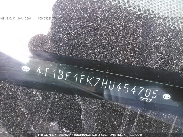 4T1BF1FK7HU454705 - 2017 TOYOTA CAMRY LE/XLE/SE/XSE WHITE photo 9