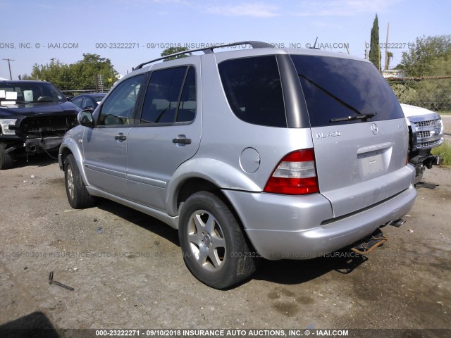 4JGAB72E81A254434 - 2001 MERCEDES-BENZ ML 430 SILVER photo 3