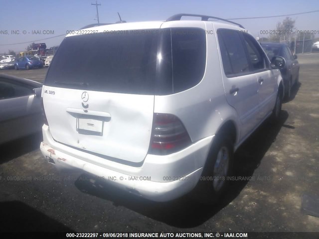 4JGAB54EX1A241914 - 2001 MERCEDES-BENZ ML 320 WHITE photo 4